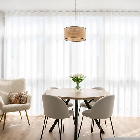 Luminoso Y Moderno En Appartement